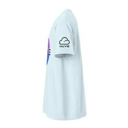 Camiseta unissex tingida clara com estampa (Futuristic Nuve) - NUVE