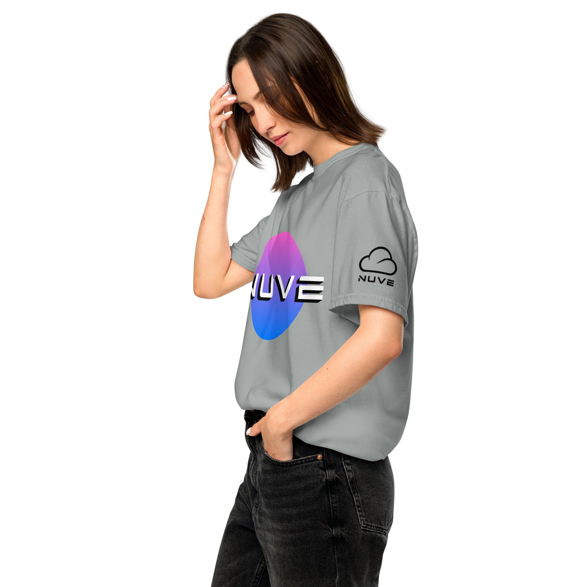 Camiseta unissex tingida clara com estampa (Futuristic Nuve) - NUVE