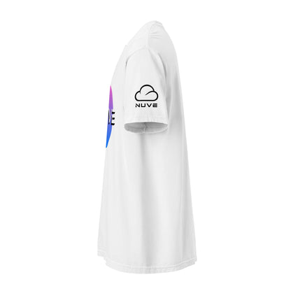 Camiseta unissex tingida clara com estampa (Futuristic Nuve) - NUVE