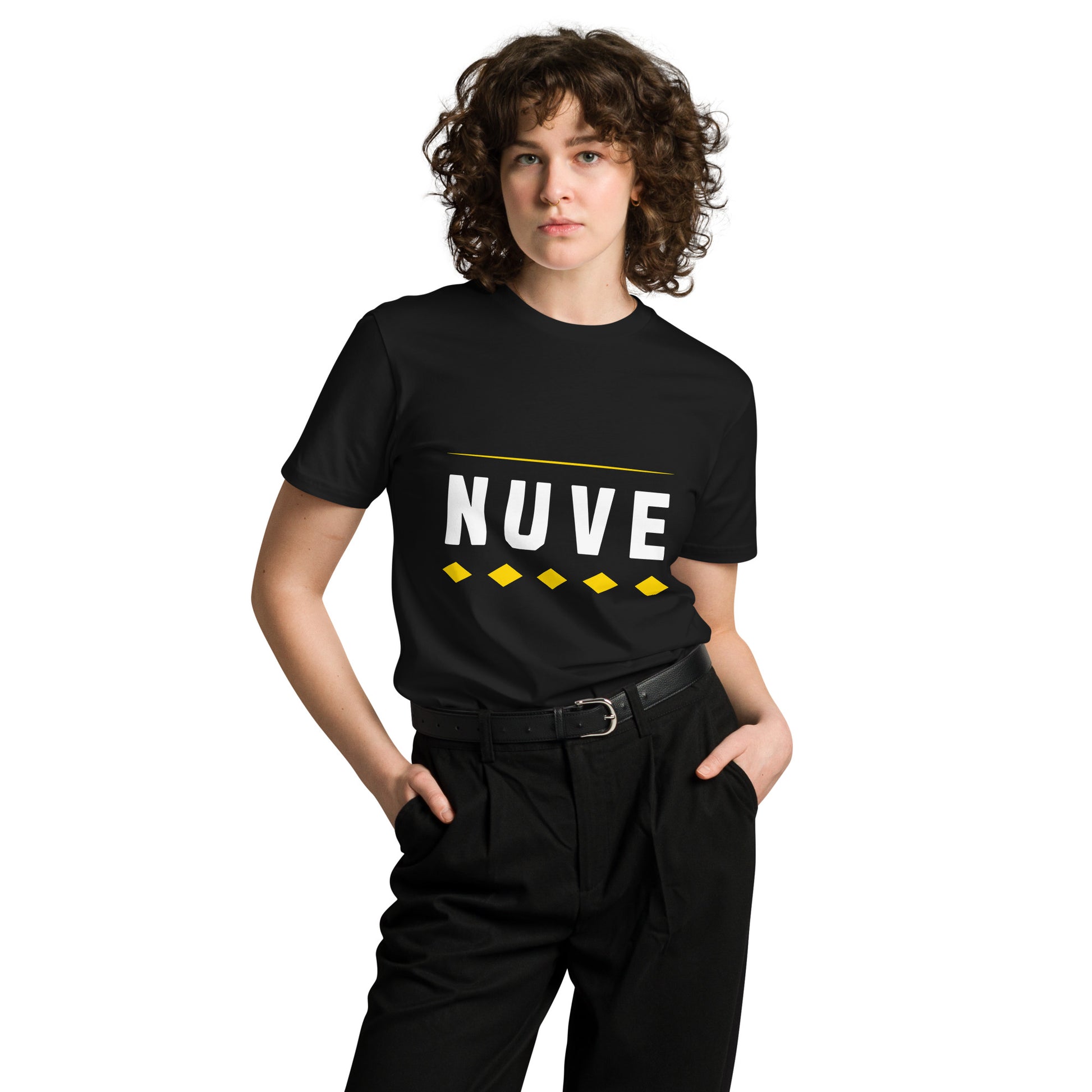 Camiseta Premium Unissex Escura com estampa minimalista (Nuve Diamonds) - NUVE