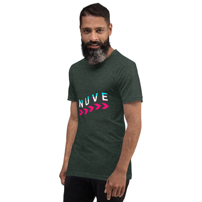 Camiseta unissex escura com estampa minimalista (Nuve Wave) - NUVE